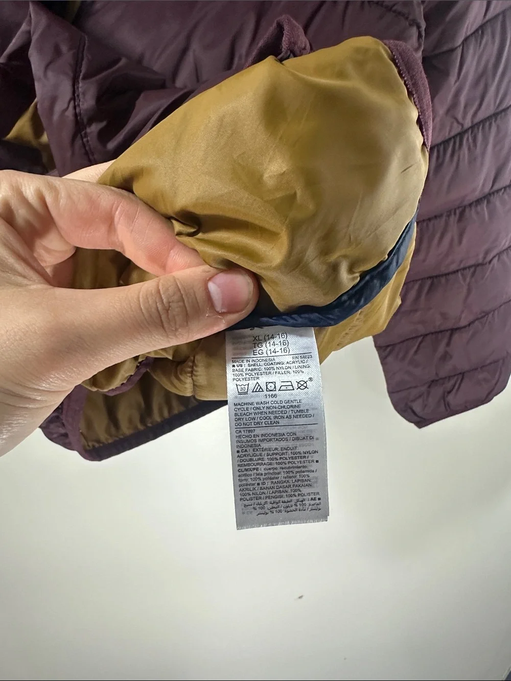 Old Navy Boy’s Quilted Puffer Coat Jacket in Burgundy Red XL (14-16) - Picture 5 of 6